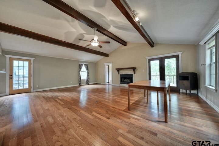 Property Photo:  1505 Tanglewood Dr E  TX 75771 
