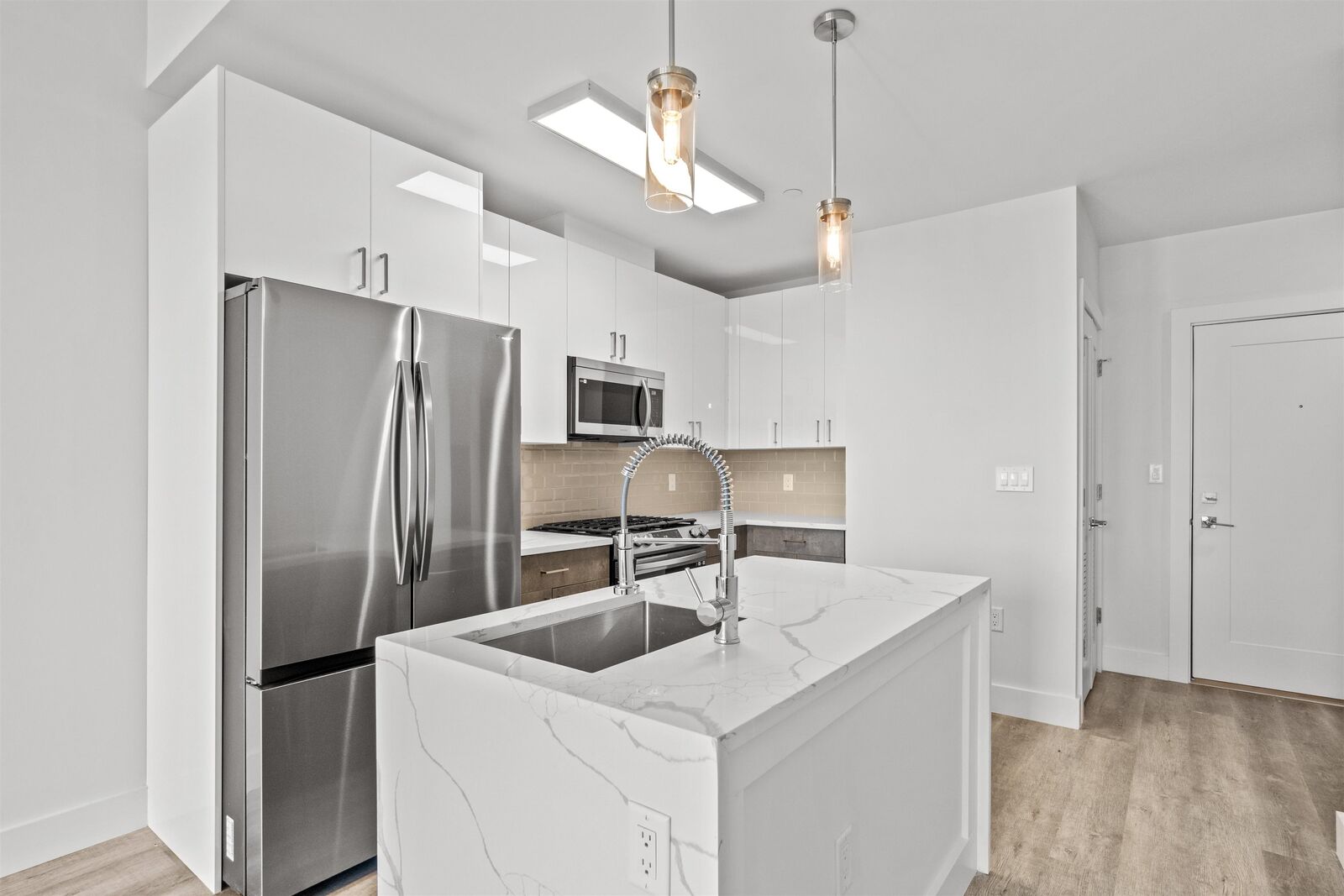 Property Photo:  412 Whiton St 507  NJ 07304 