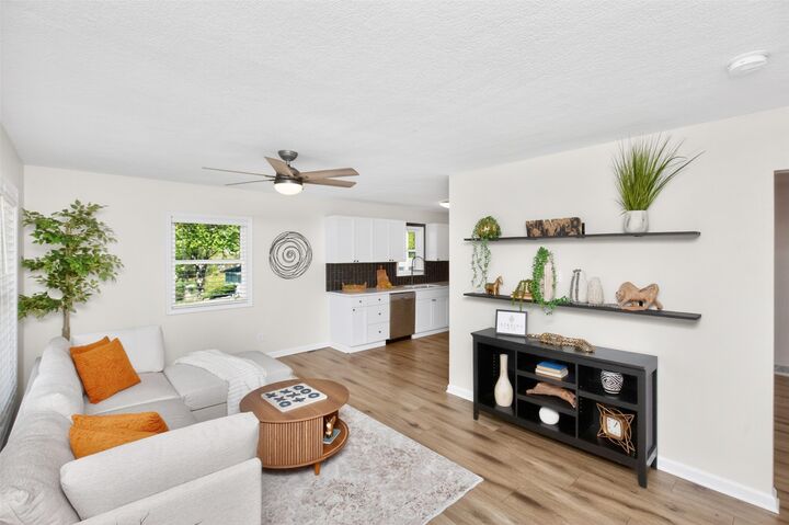 Property Photo:  4800 Fairview Drive  IA 50327 