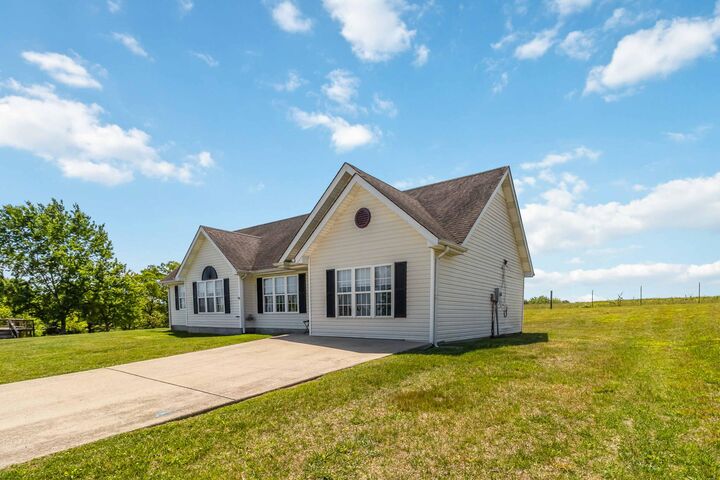 Property Photo:  56 Alder Court  KY 40744 