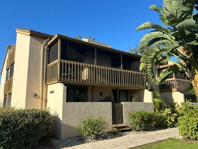 Property Photo: 3033 Willow Green 10 FL 34235