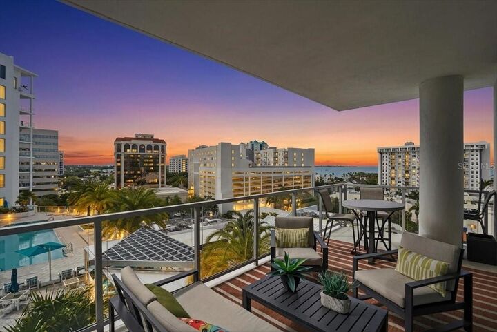 Property Photo:  111 S Pineapple Avenue 714  FL 34236 