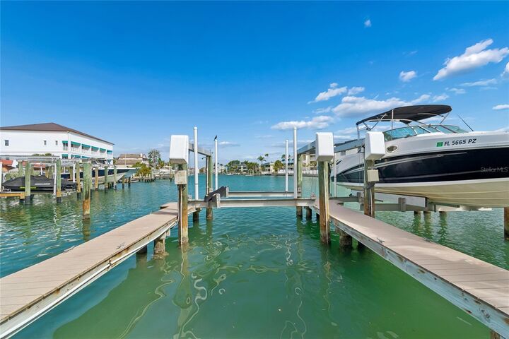 Property Photo:  152 117th Avenue 2  FL 33706 