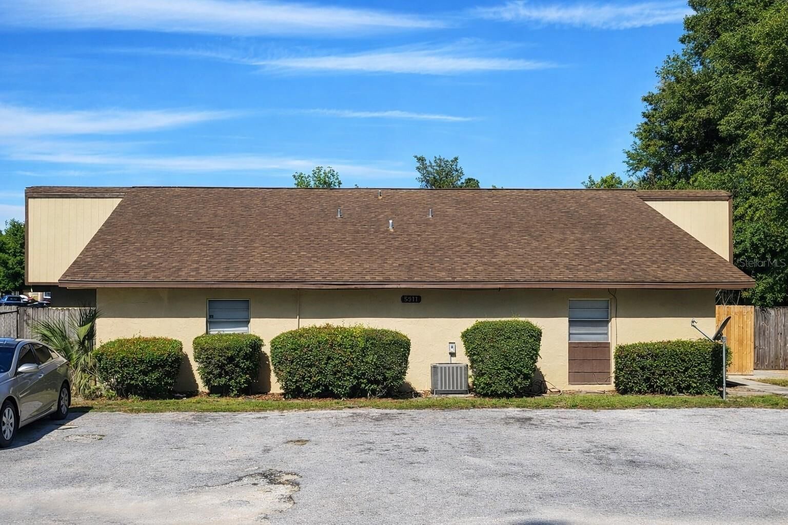 Property Photo:  5211 SE 29th Street  FL 34480 