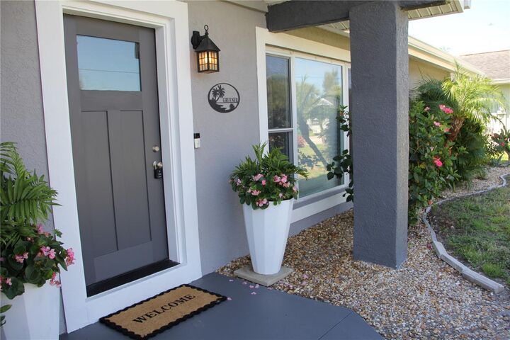 Property Photo: 2824 Shannon Drive FL 33950