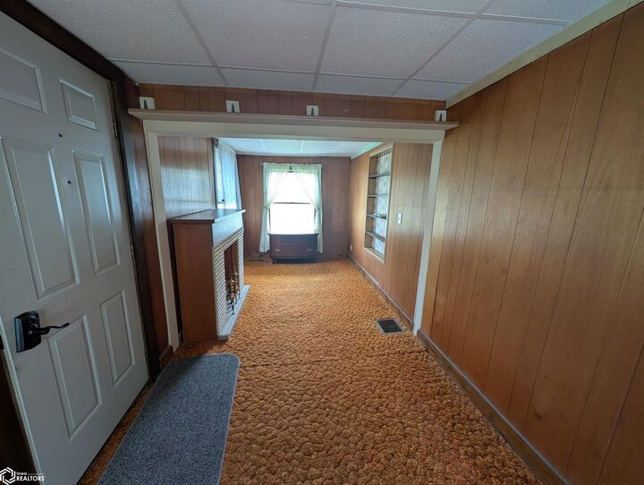 Property Photo:  925 Shields Street  IA 52601 
