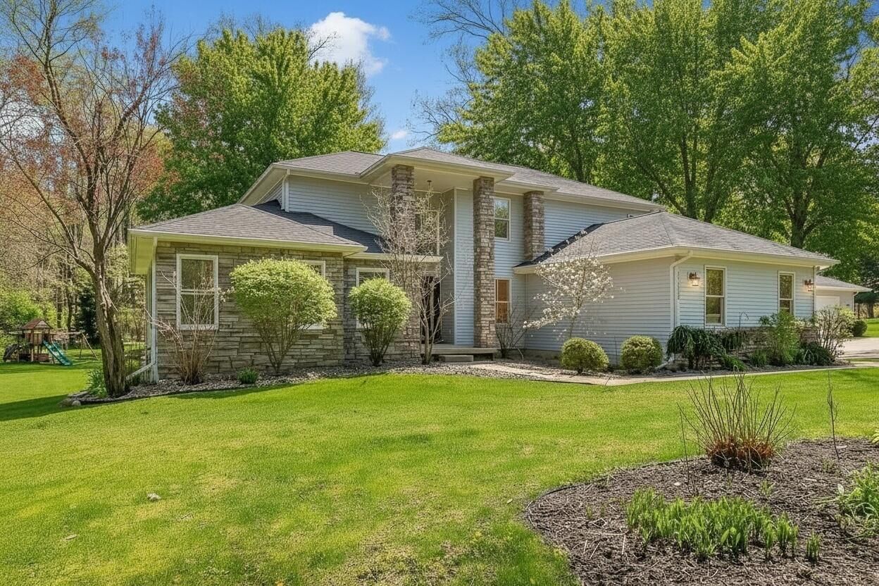 Property Photo:  15660 Kesselwood Trail  MI 49068 