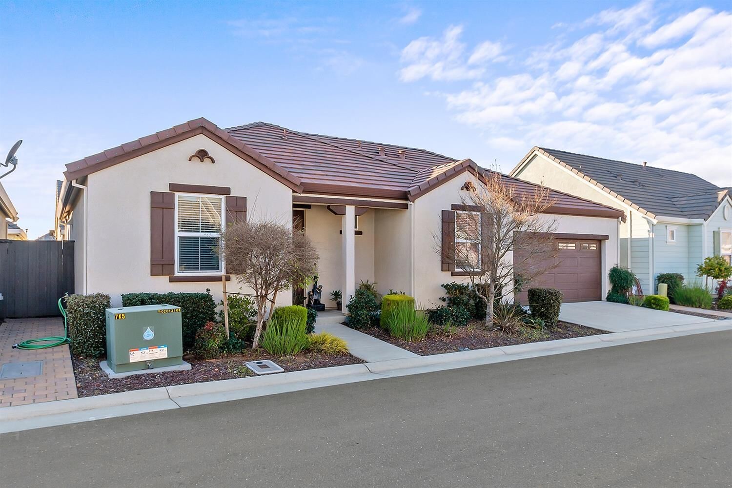 Property Photo:  9710 Dartwell Way  CA 95829 