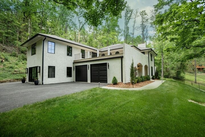Property Photo: 5332 General Forrest Ct TN 37215