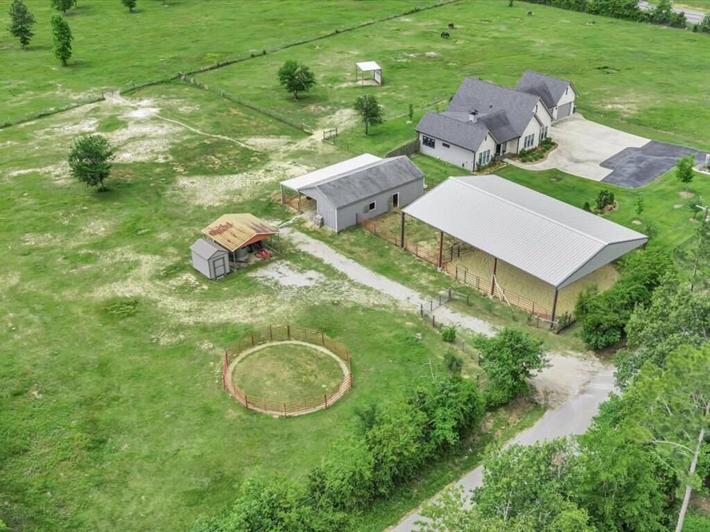 Property Photo:  104 Wheeler  TX 75904 