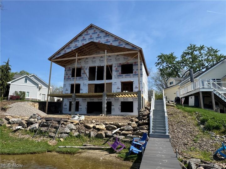 Property Photo:  1296 NE River Road  OH 44429 