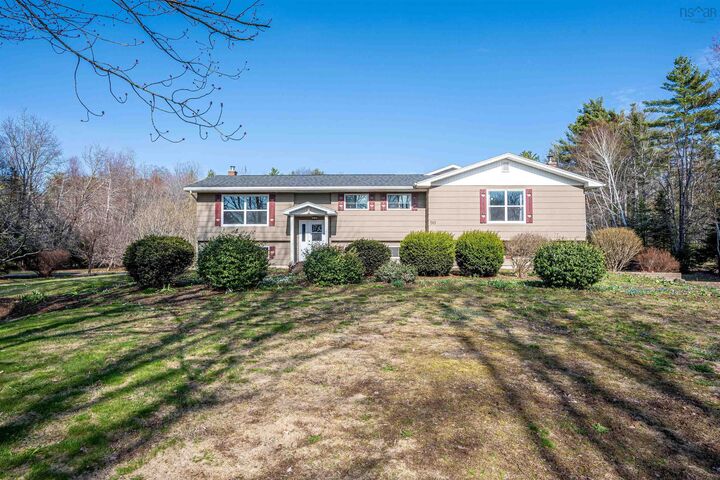 90 Parrish Road — photo 1