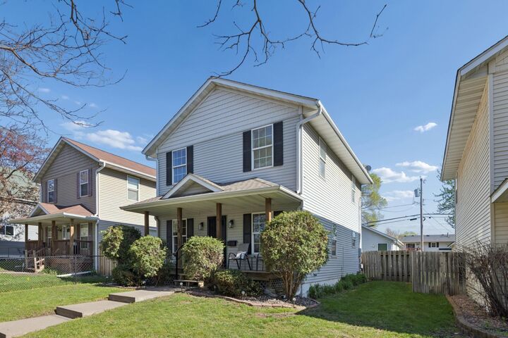 Property Photo:  281 Winifred Street E  MN 55107 