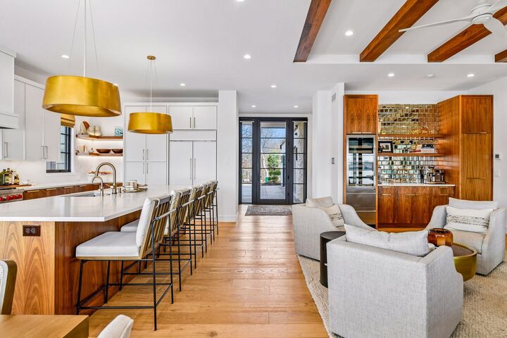 Property Photo:  4469 Lafayette Lane  MN 55384 