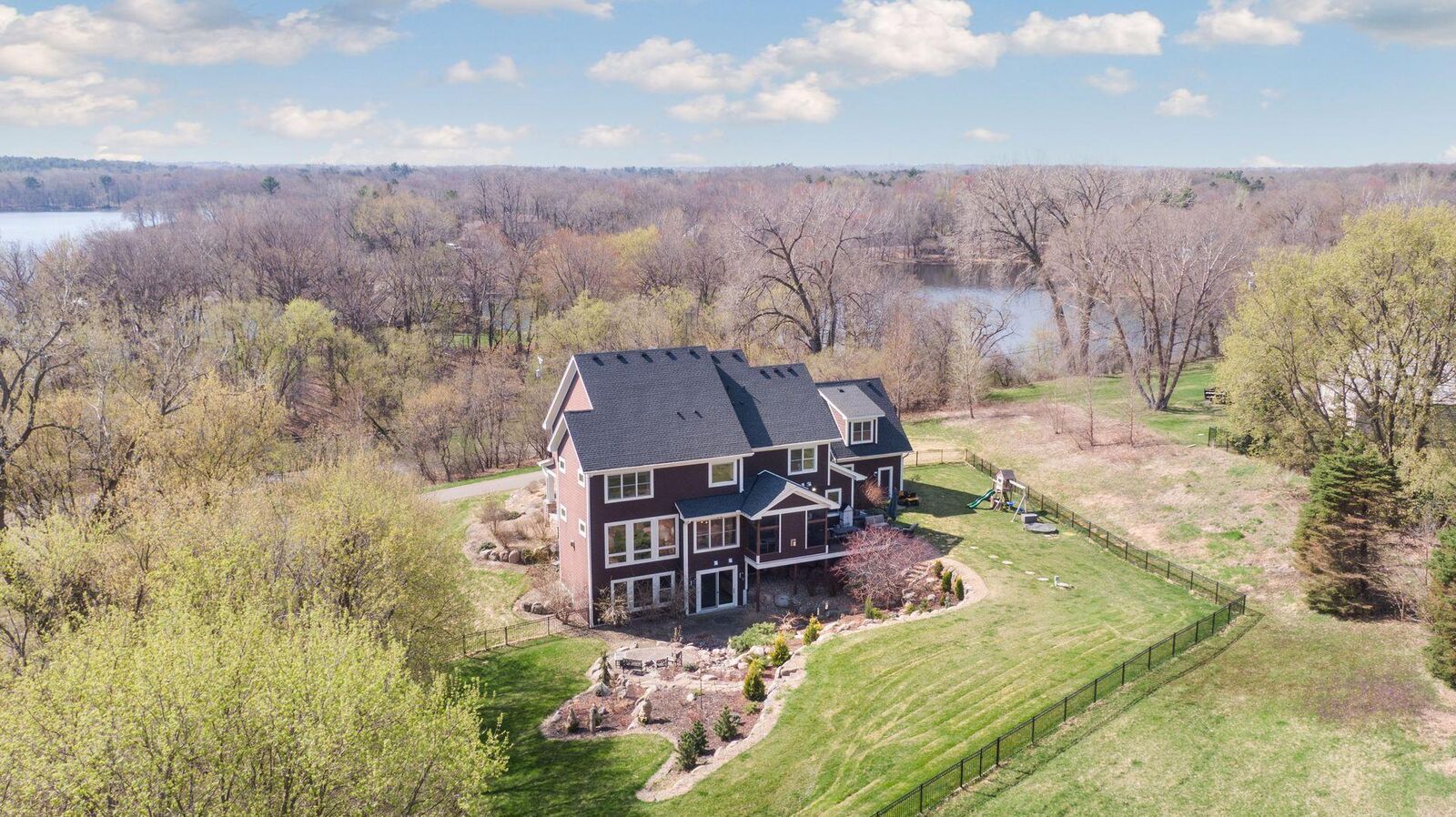 Property Photo:  79 Apple Orchard Road  MN 55110 