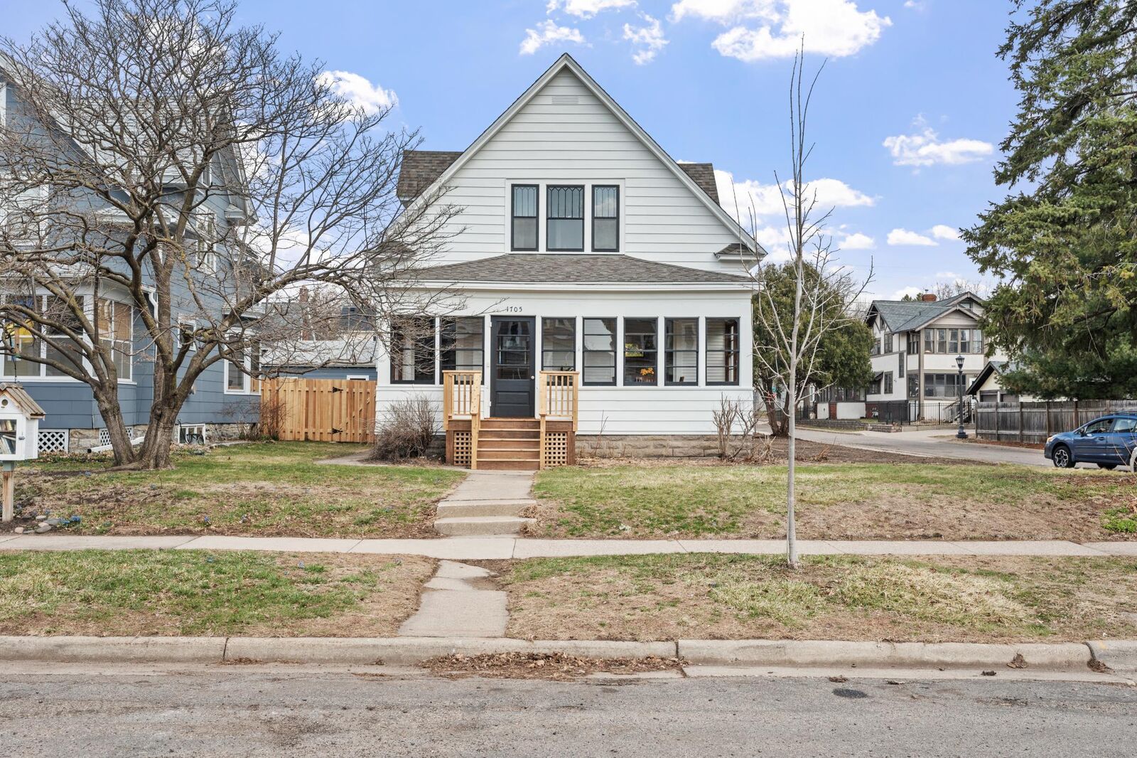 Property Photo:  1705 Dayton Avenue  MN 55104 