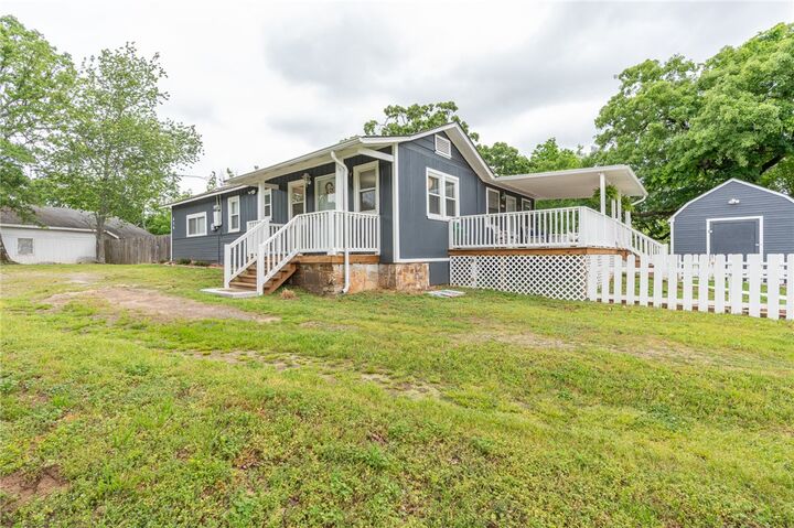 Property Photo:  614 Dawson Circle  AR 72936 