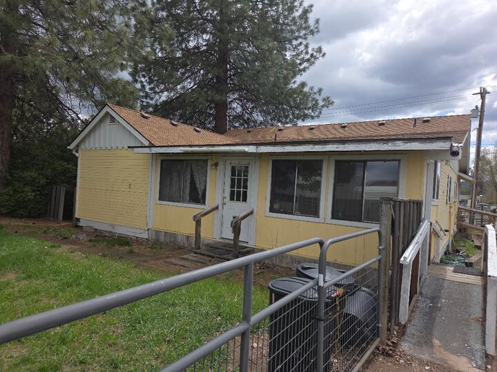 Property Photo:  31663 Highway 70  OR 97623 