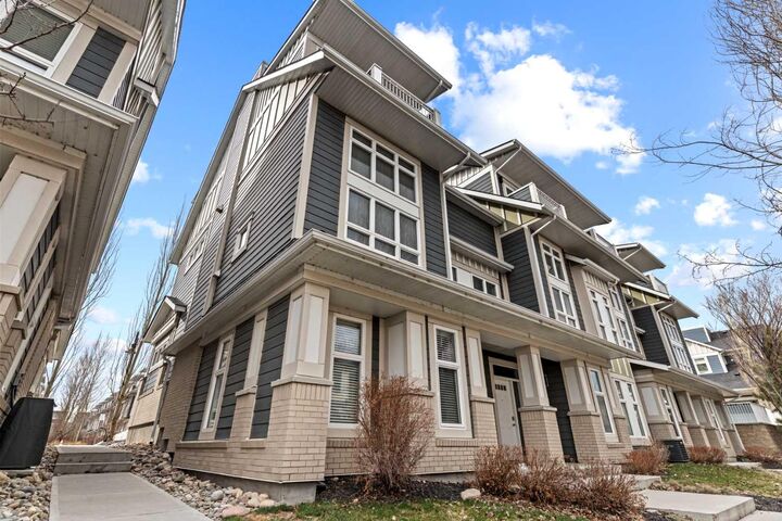 Photo de la propriété:  130 Silverado Plains Park SW  AB T2X 1Y8 