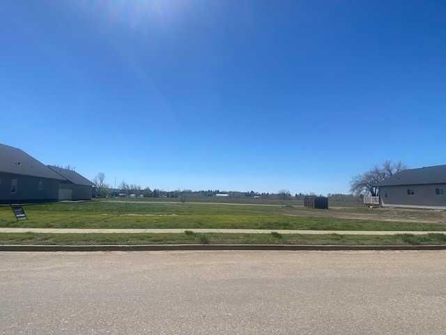 113 Upland Boulevard W — photo 1