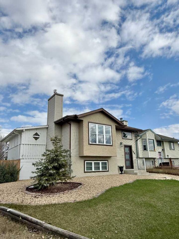 Photo de la propriété:  1004 13 Street SE  AB T1V 1L4 