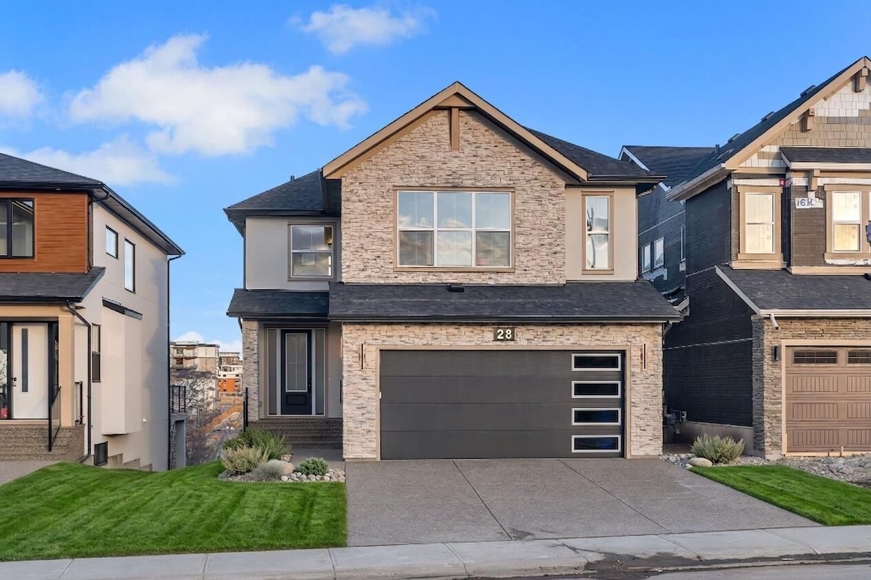 Property Photo:  28 Spring Creek Point SW  AB T3H 6E2 