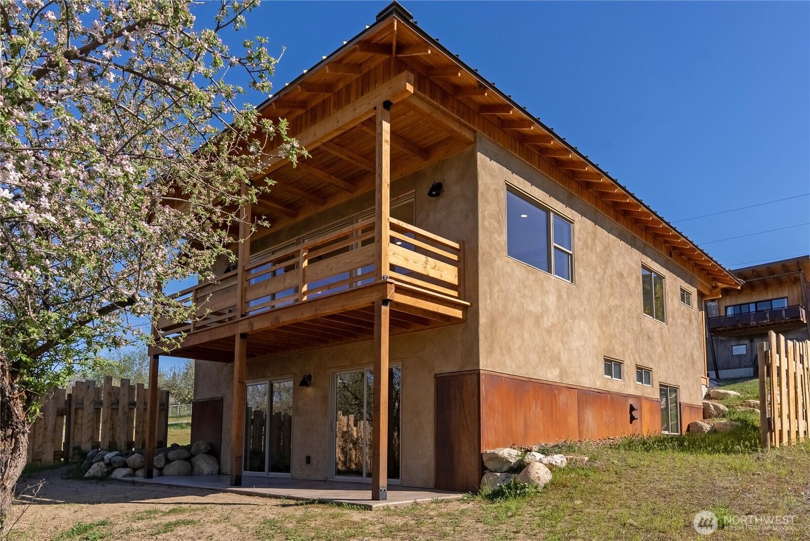 Property Photo:  906  Lince Avenue  WA 98862 