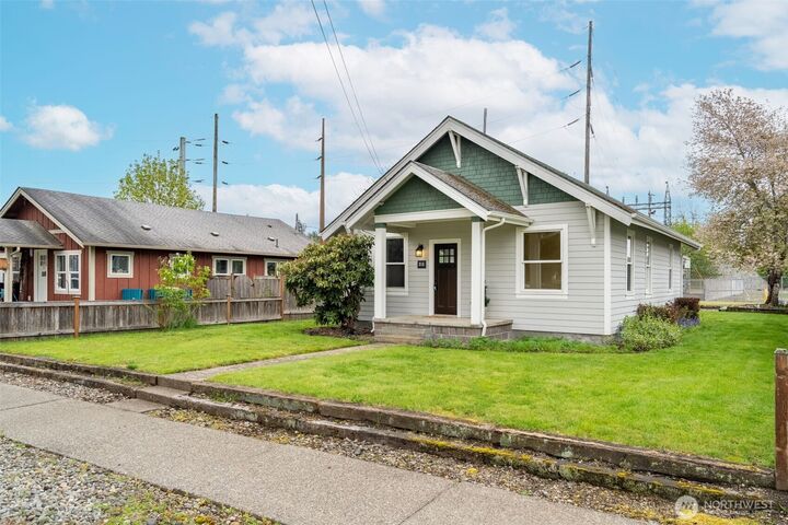 Property Photo:  316  Kearney Street  WA 98531 