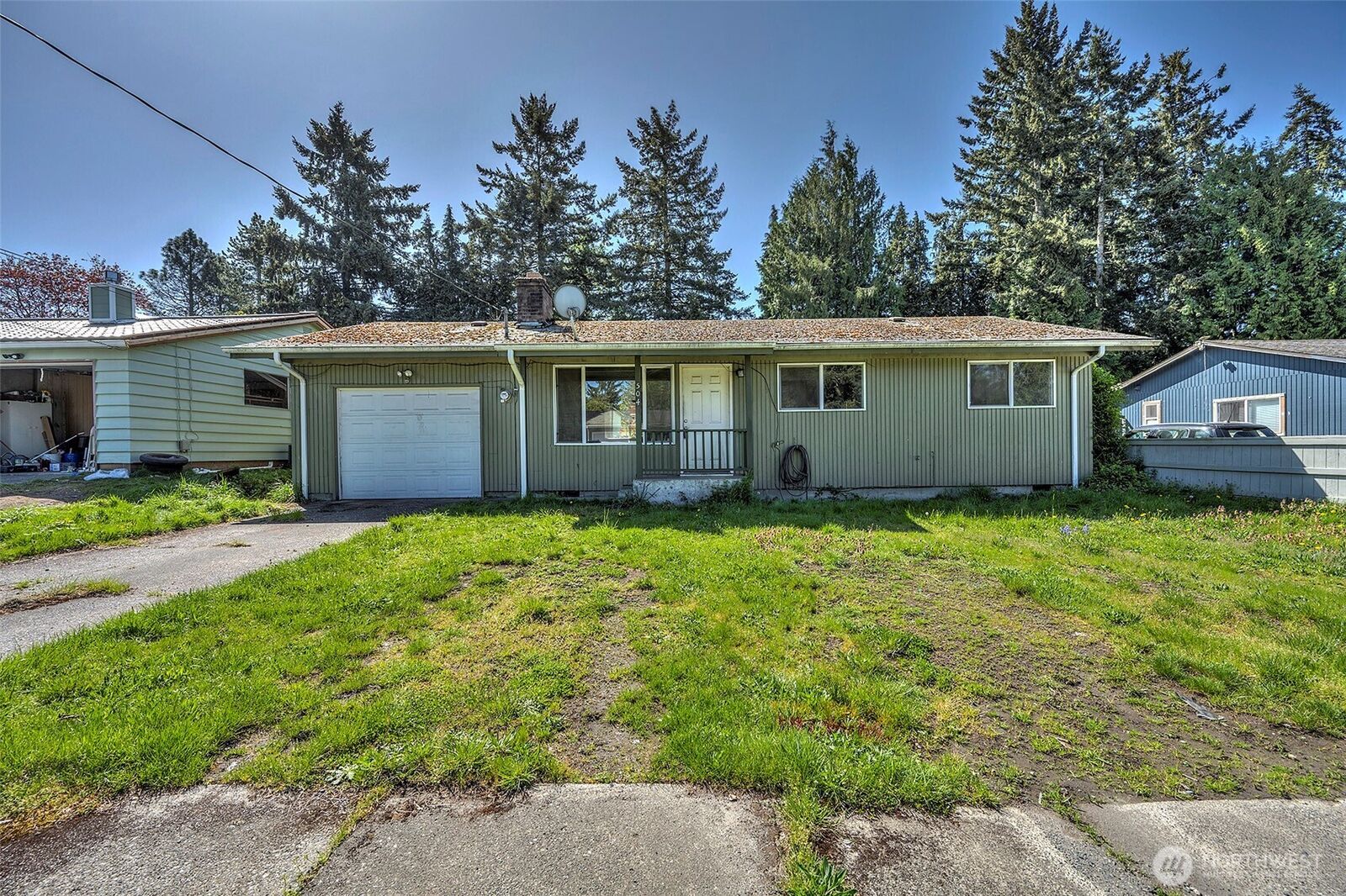 Property Photo:  504  26th Street SE  WA 98002 