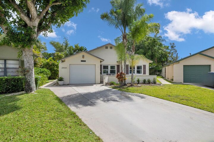 Property Photo:  20924 N Springs Terrace  FL 33428 