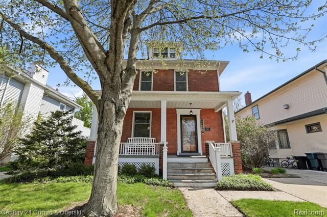 Property Photo:  22165 Park Street  MI 48124 