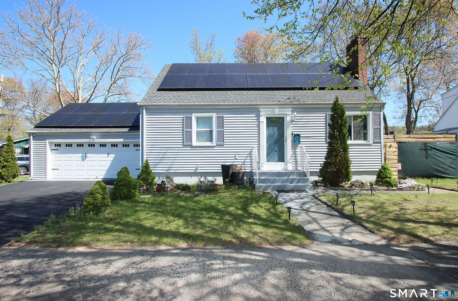 Property Photo:  37 Frederick Street  CT 06515 