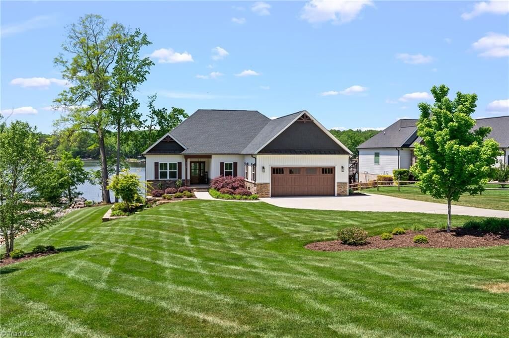 Property Photo:  383 Rolling Road  NC 27292 