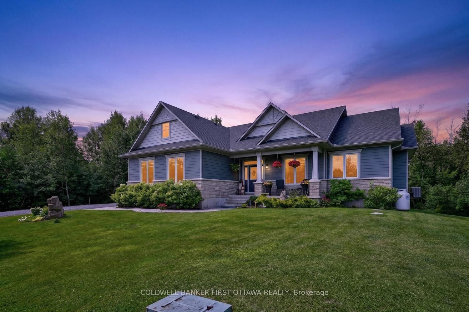 Property Photo: 193 Maggie's Crescent ON K7C 0C4