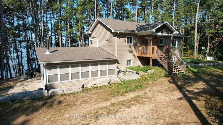Property Photo:  1796 C Round Lake Road  ON K0J 2A0 