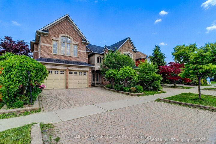 Property Photo: 211 Frank Endean Road ON L4S 2C6