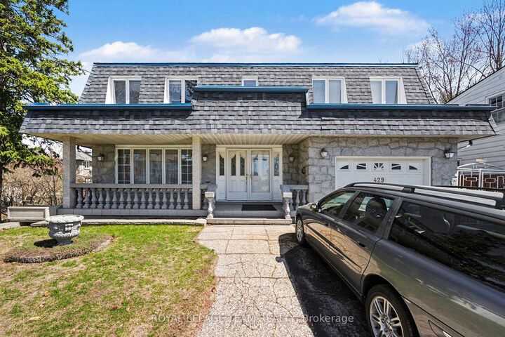 Property Photo: 429 Ancaster Avenue ON K2B 5B6