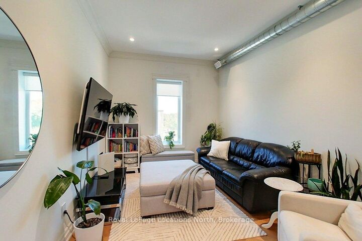 Property Photo: 8 Sykes Street N ON N4L 1V6