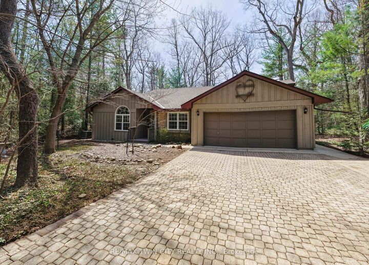 Property Photo: 10325 Grand Oaks Drive ON N0M 1T0