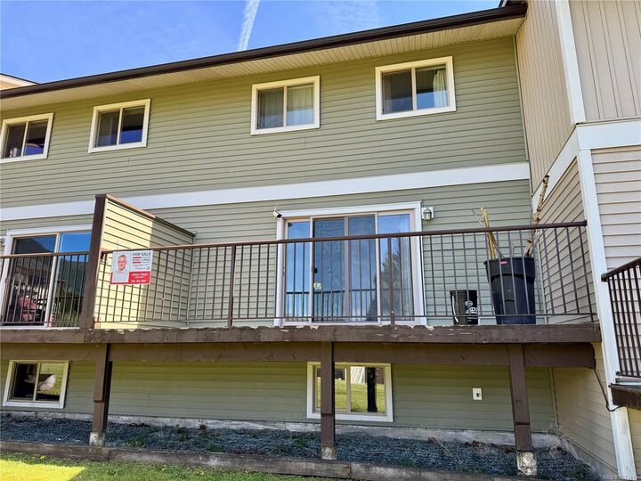 Property Photo:  903 Maquinna Ave  BC V0N 2N0 