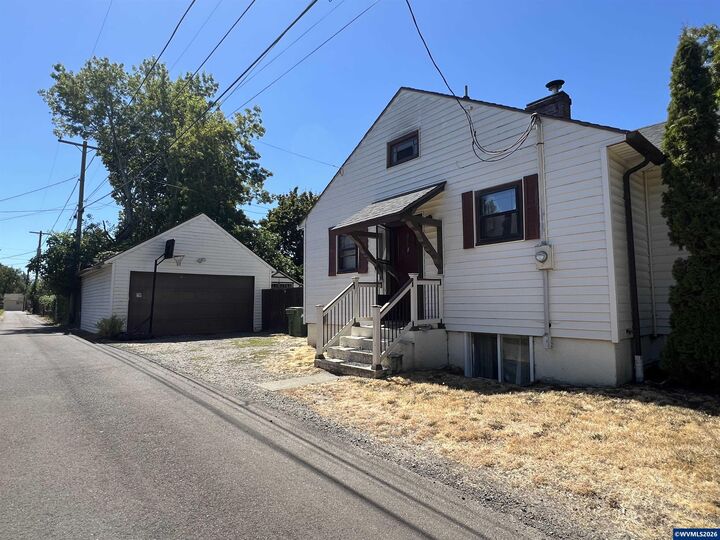 Property Photo:  1760 Norway St NE  OR 97301 