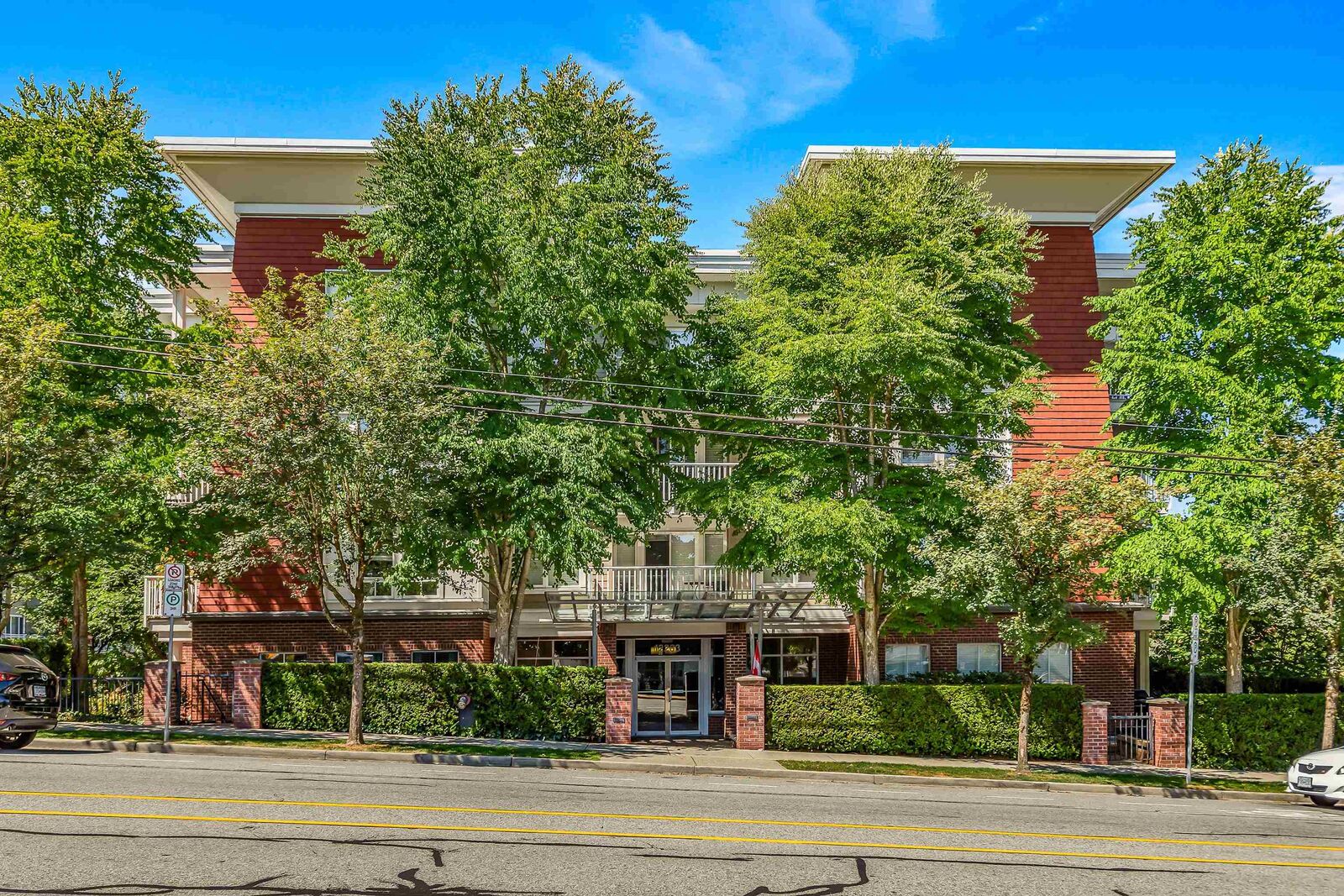 Property Photo: 12283 224 Street 108 BC V2X 8Z3