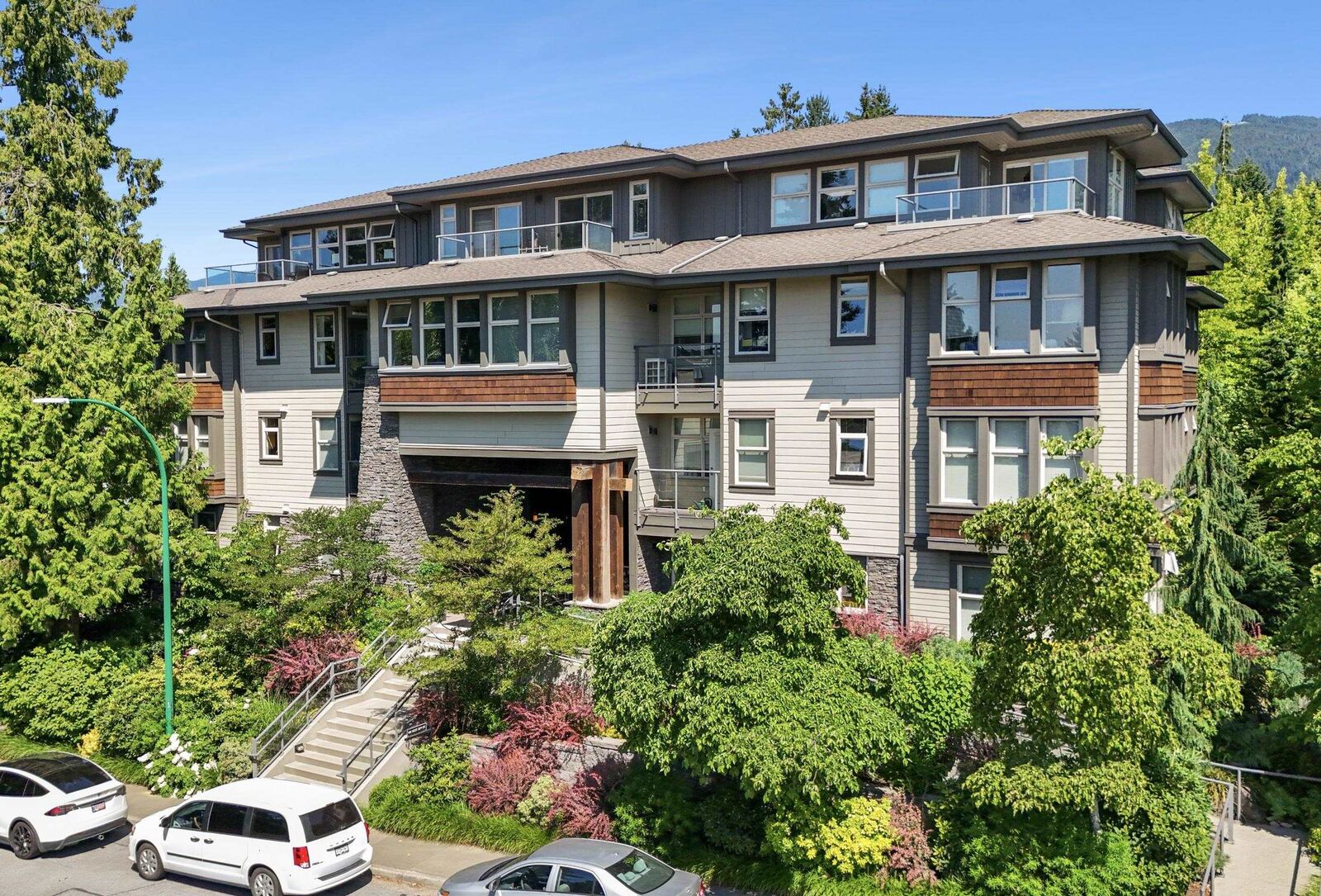 Property Photo: 188 W 29 Street 208 BC V7N 0A2