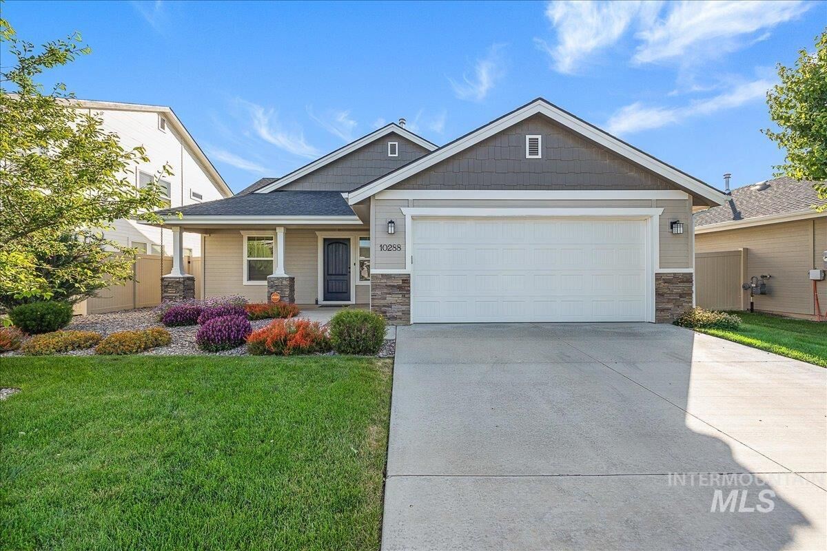 Property Photo:  10288 Longtail Dr.  ID 83687 