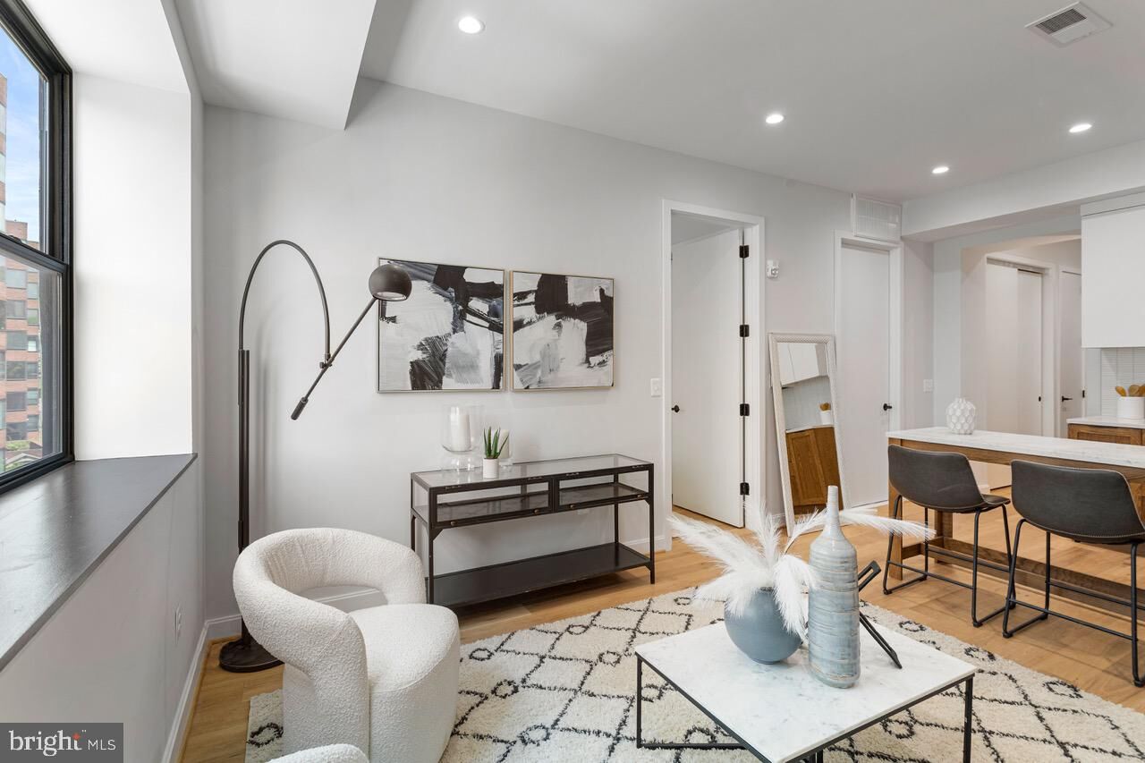 Property Photo:  2525 Pennsylvania Avenue NW 303  DC 20037 