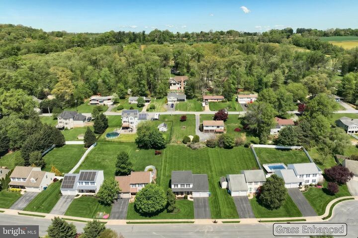 Property Photo:  530 Silver Maple Court  PA 17347 