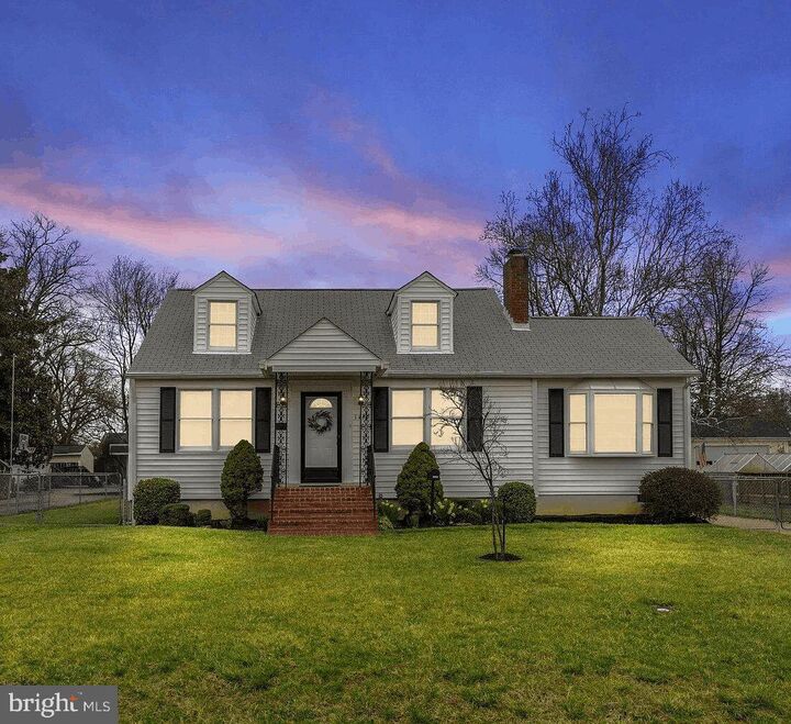 Property Photo:  1406 F Street  VA 22191 