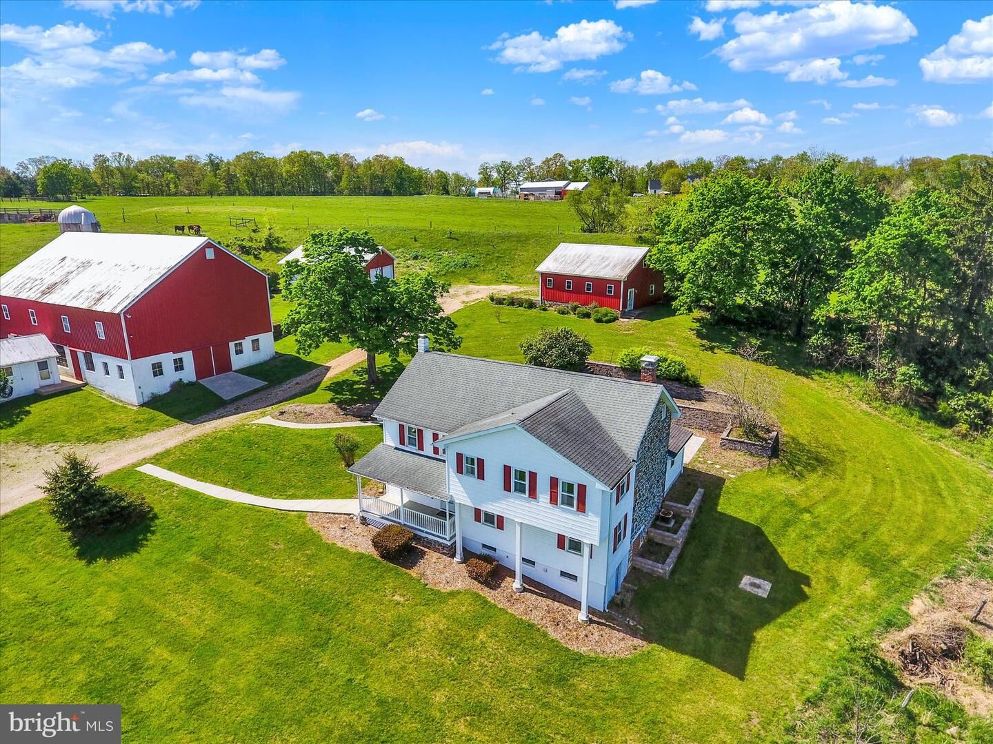 Property Photo:  120 N Winding Road  PA 17365 