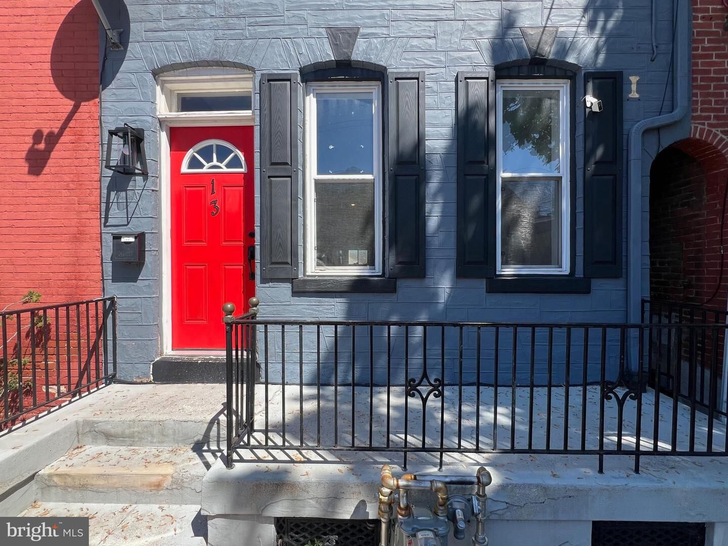 Property Photo:  13 W New Street  PA 17603 