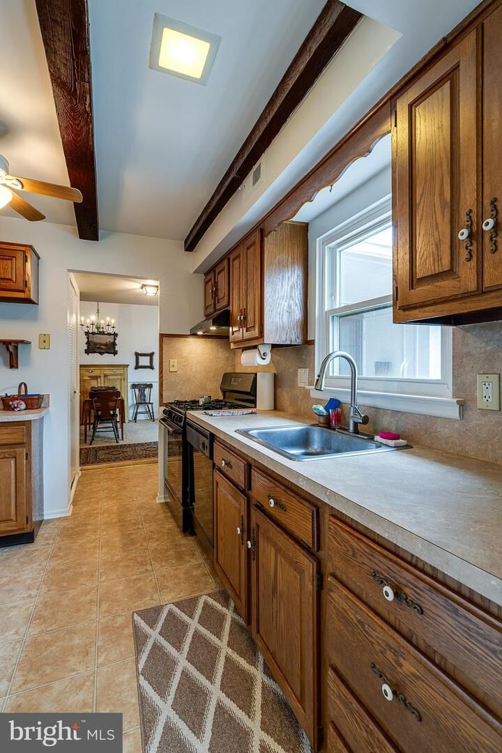 Property Photo:  418 Valleybrook Drive  PA 17601 